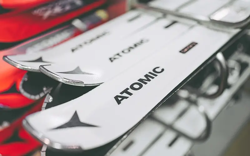 画像:ATOMICのスキーボード